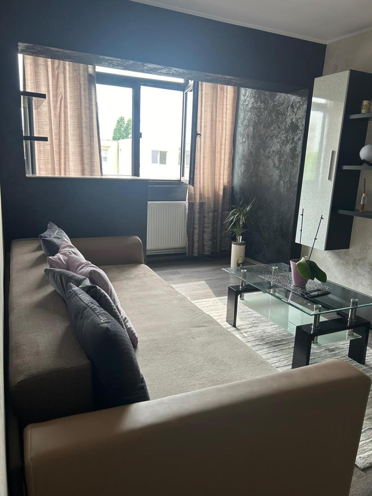 Rent Barlad Apartment *